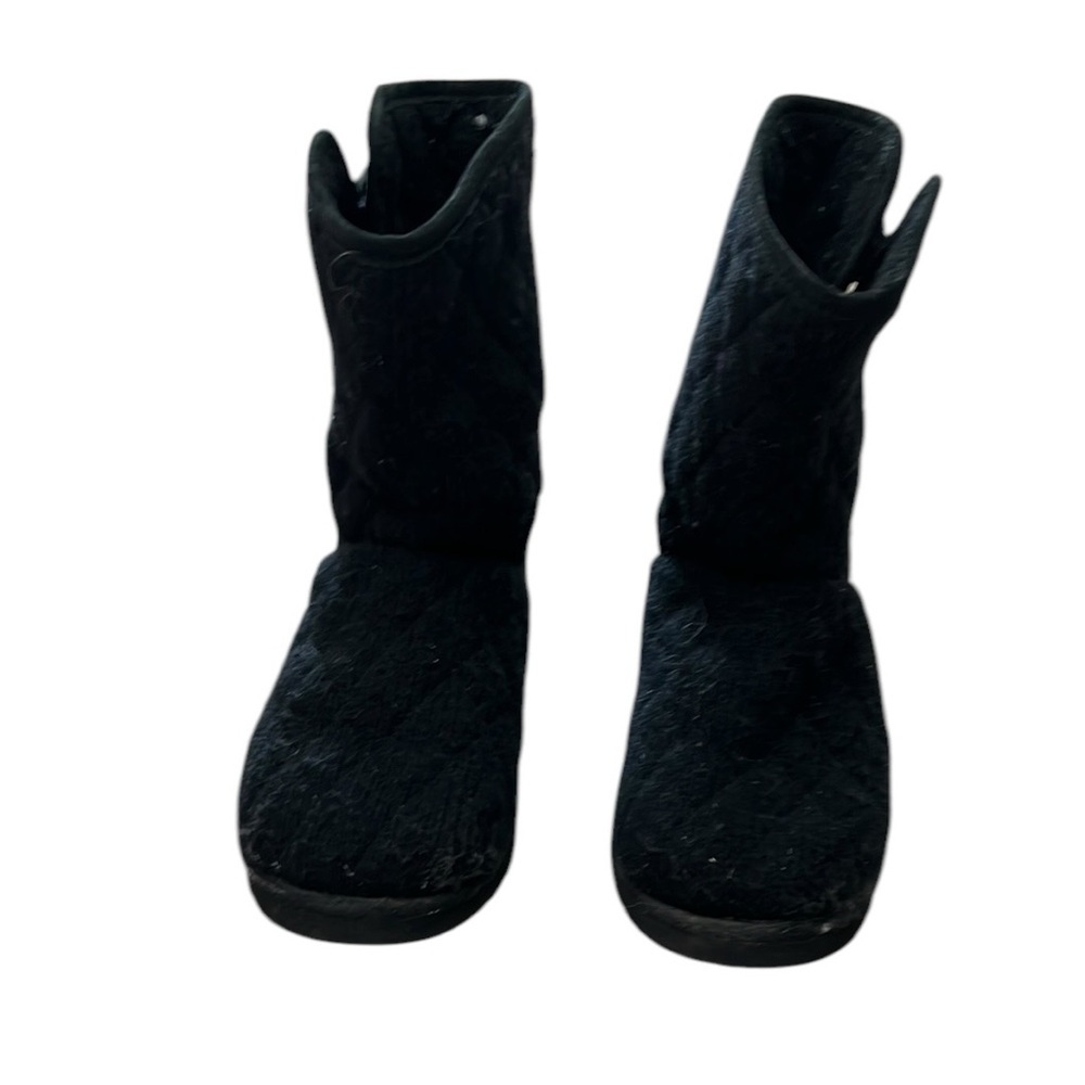 UGG Black Winter Boots Cozy Mid-Calf Design